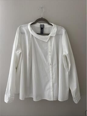 Vintage Lilith Women's White 100% Cotton Asymmetrical Collar Button Down Medium